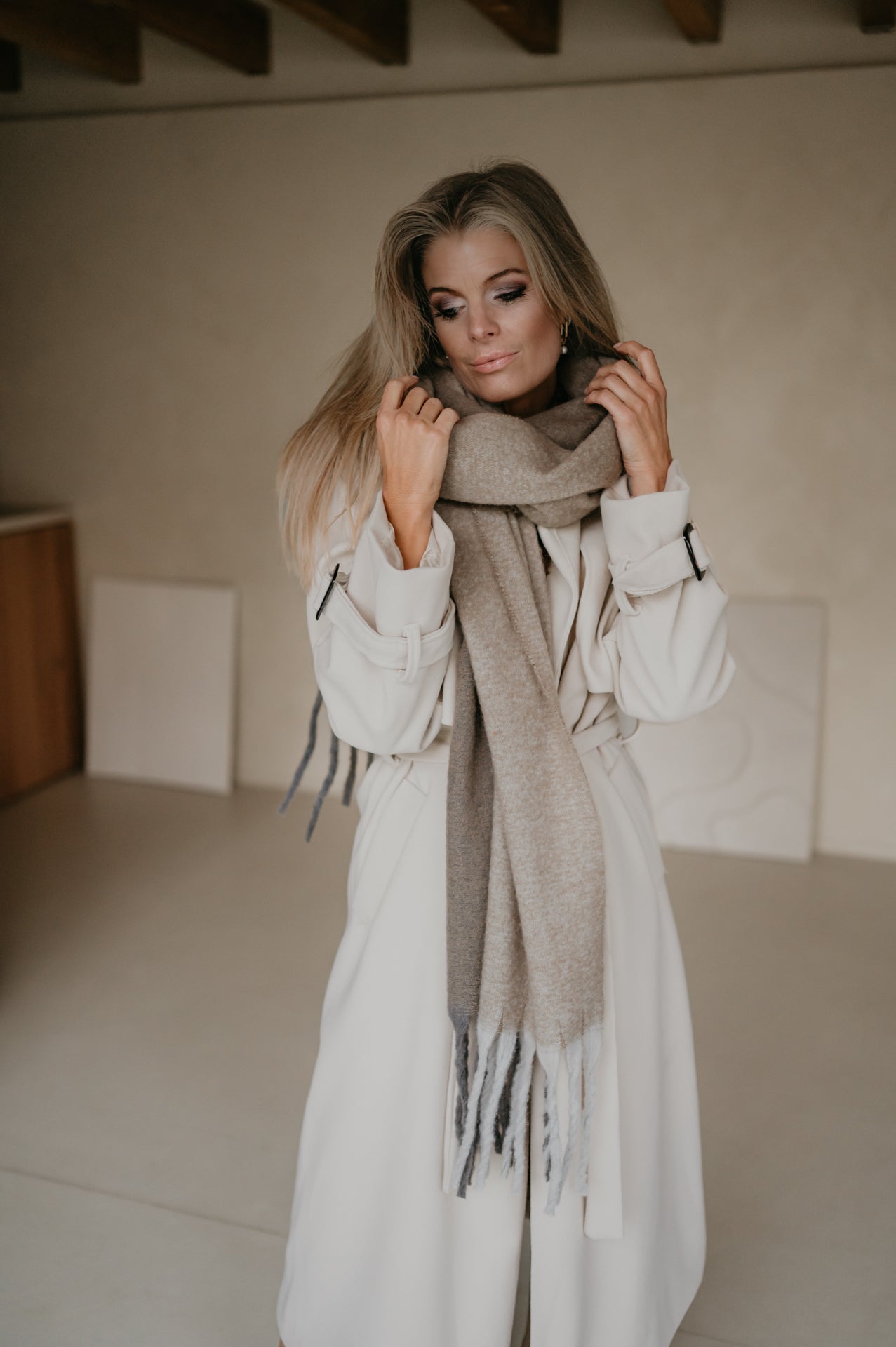 Cozza scarf I Taupe - Wild Souls by JV® - Scarfs