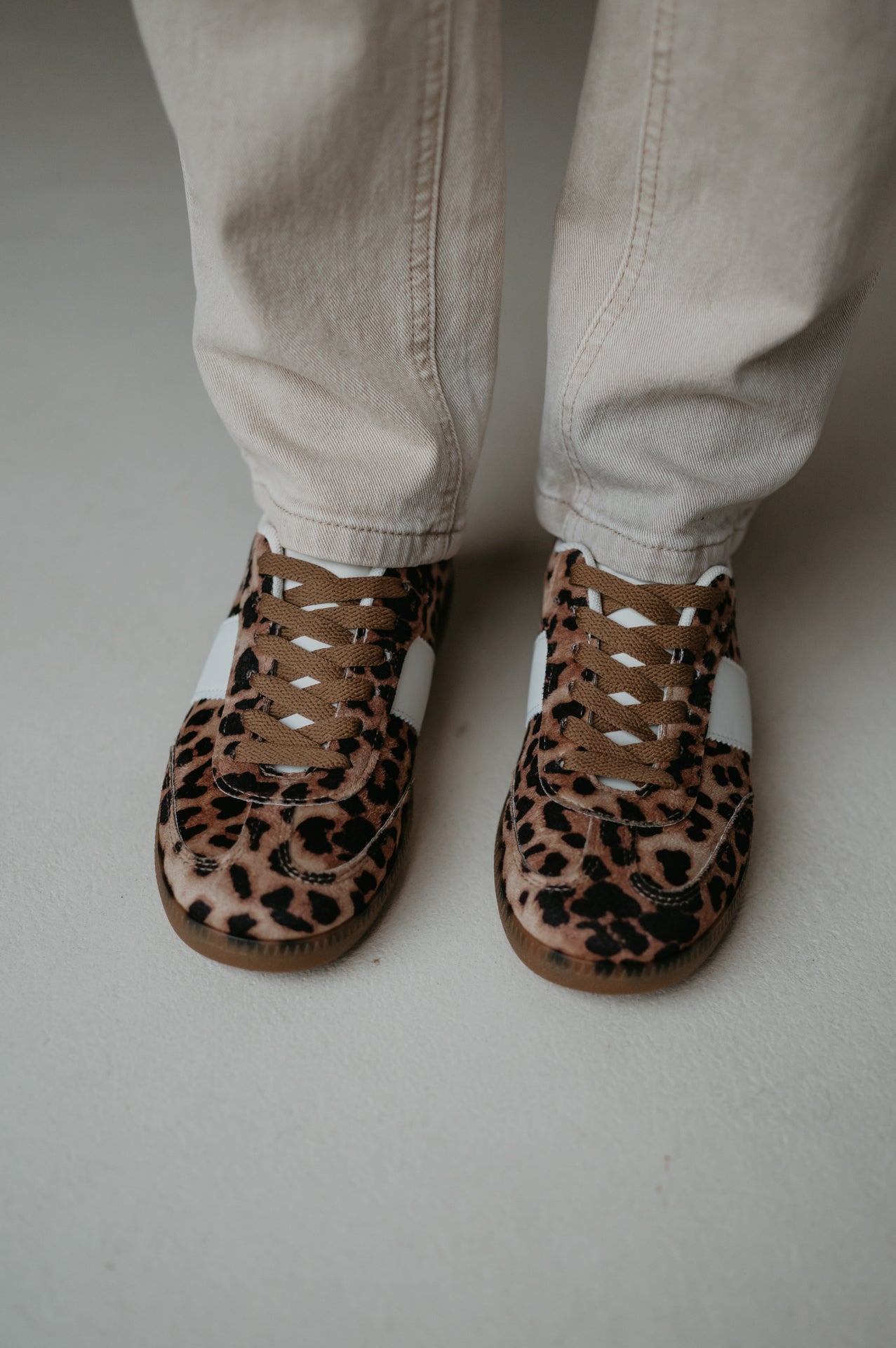 Luogo sneakers I Leopard - Wild Souls by JV® - Sneakers