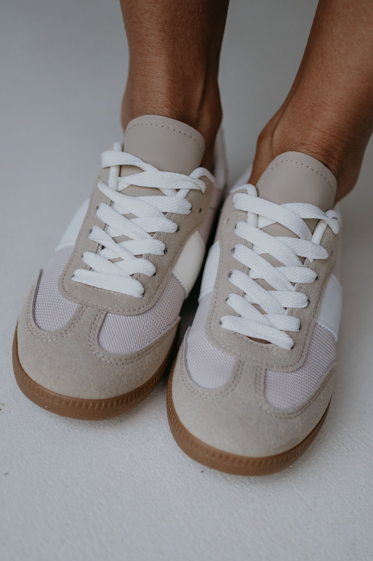 Luogo sneakers I Taupe - Wild Souls by JV® - Sneakers