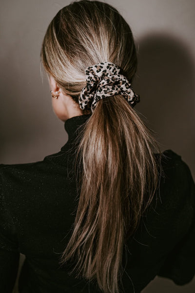 Nappa scrunchie I Beige leopard - Wild Souls by JV® - Scrunchies