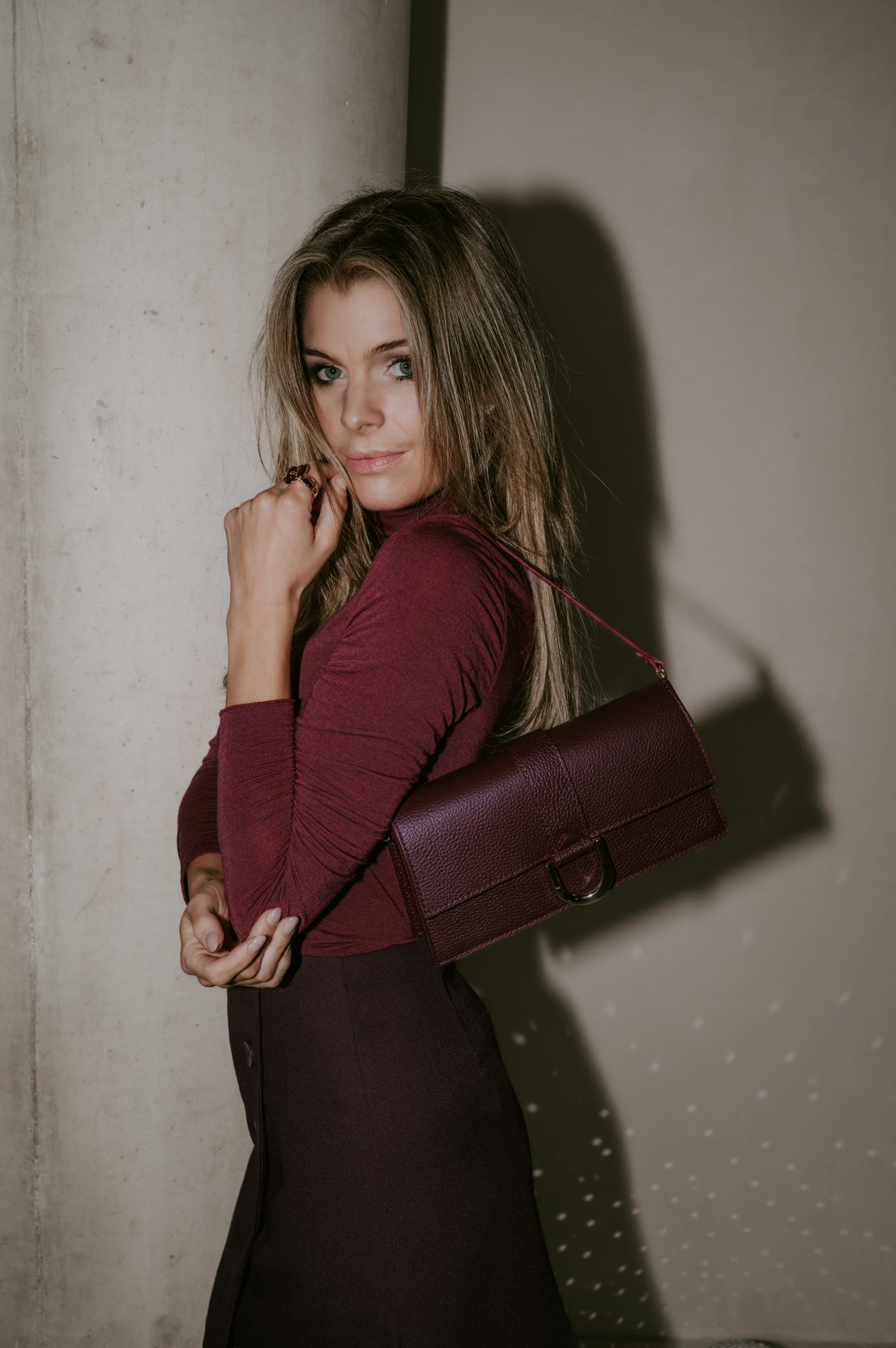 Scena handbag I Burgundy - Wild Souls by JV® - Handbags