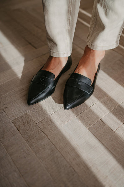 Soave loafers I Black - Wild Souls by JV® - Loafers