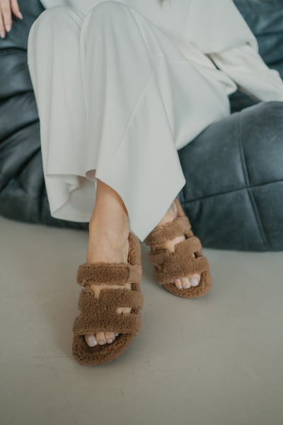 Testo slippers I Camel - Wild Souls by JV® - Slippers